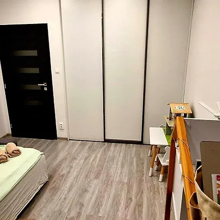Family Apartment Bratislava - Kramare *