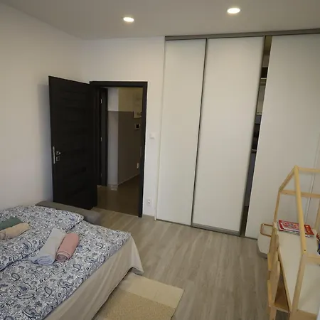 Family Apartment Bratislava - Kramare