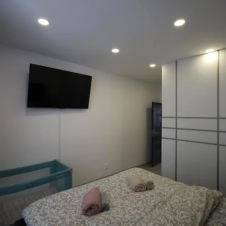 Family Apartment Bratislava - Kramare Apartman